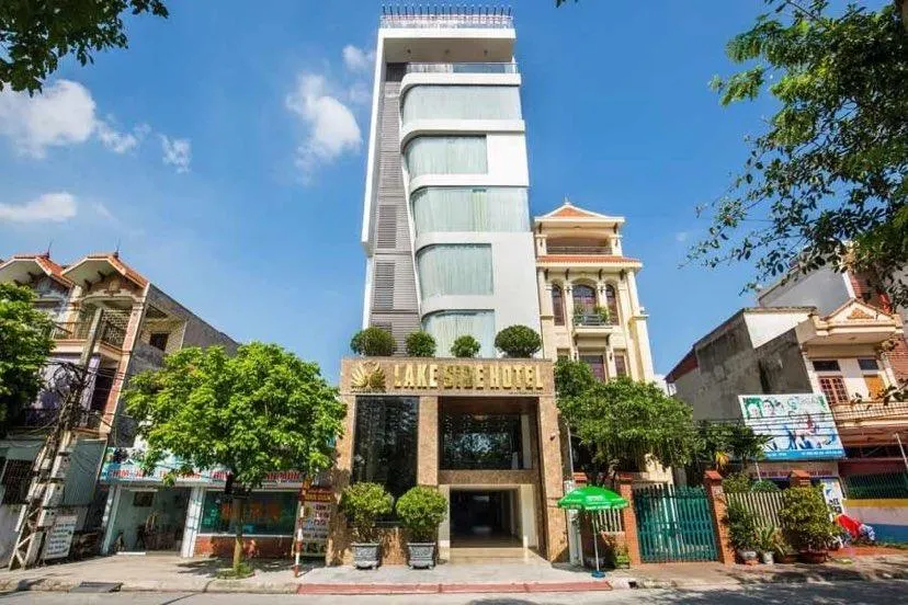 Ảnh LakeSide Hotel
