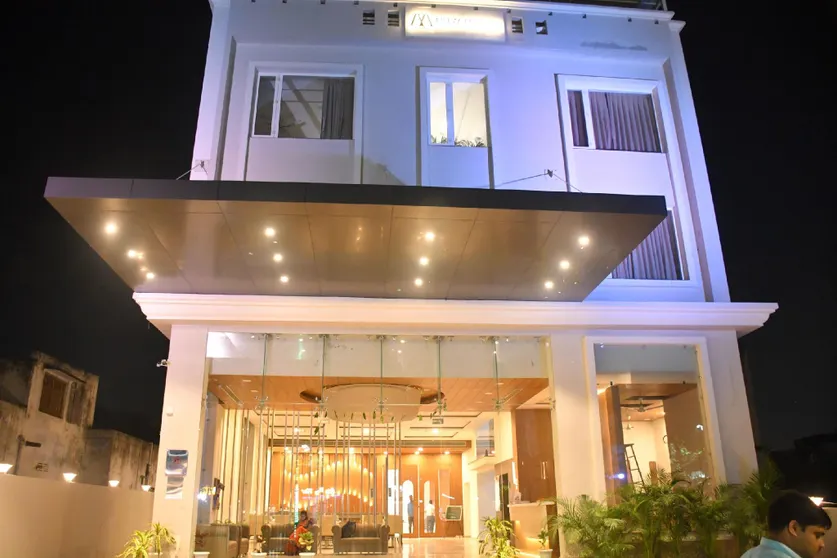 Ảnh HHW Buddha Lineage