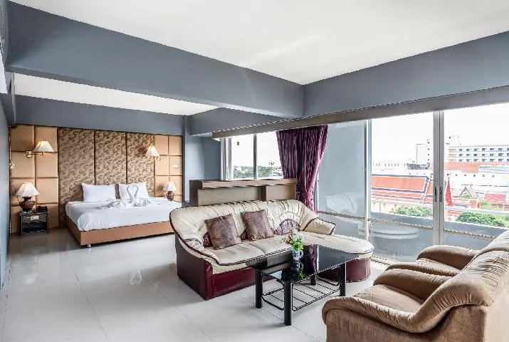 Ảnh Ayothaya Riverside Hotel