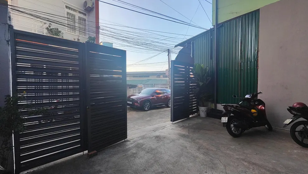 Ảnh Nhà và cà phê HP