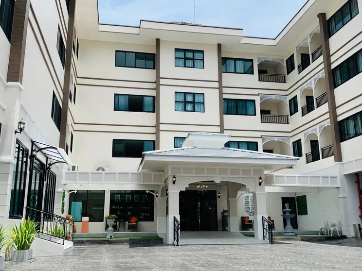 Ảnh De Hug Hotel and Residence 