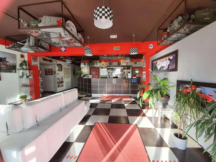 Ảnh Enzo Hotels Cannes Ecluse by Kyriad Direct