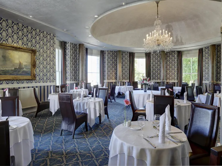 Ảnh Duke Of Cornwall Hotel