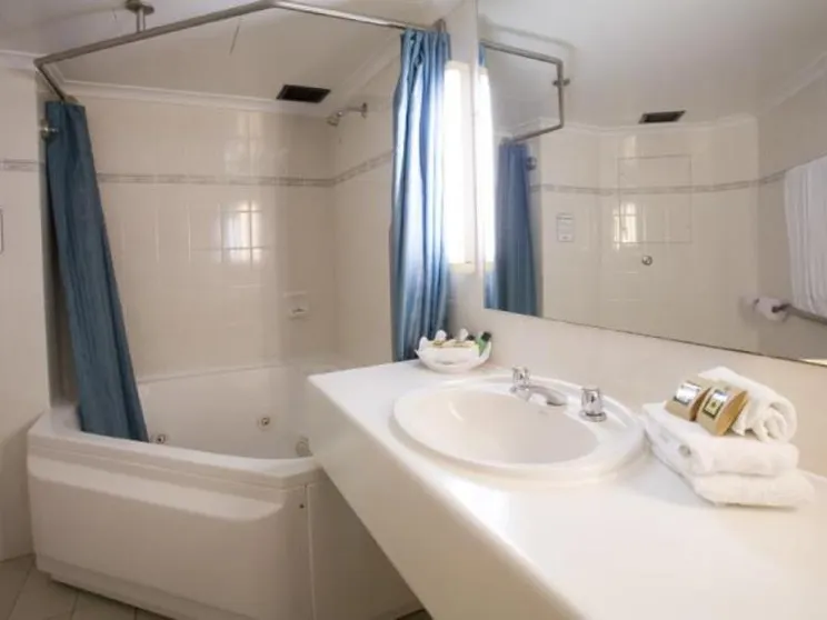 Ảnh Madison Capital Executive Apartment Hotel