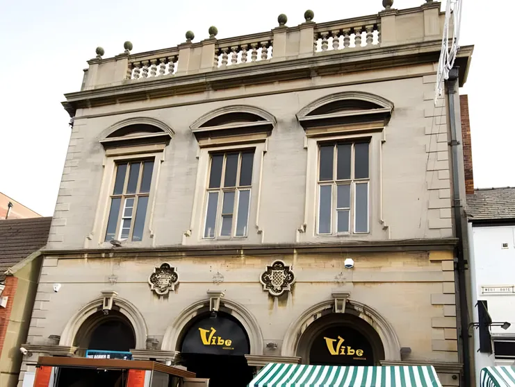 Ảnh Angel and Royal Hotel