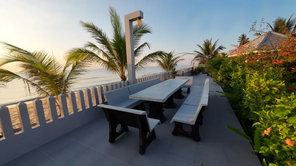 Ảnh Briya Beachfront Residence Family Double Room