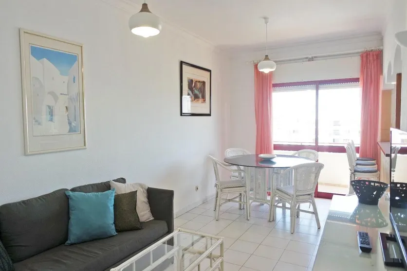 Ảnh Chung cư 70 m² 2 phòng ngủ, 1 phòng tắm riêng ở Praia da Rocha