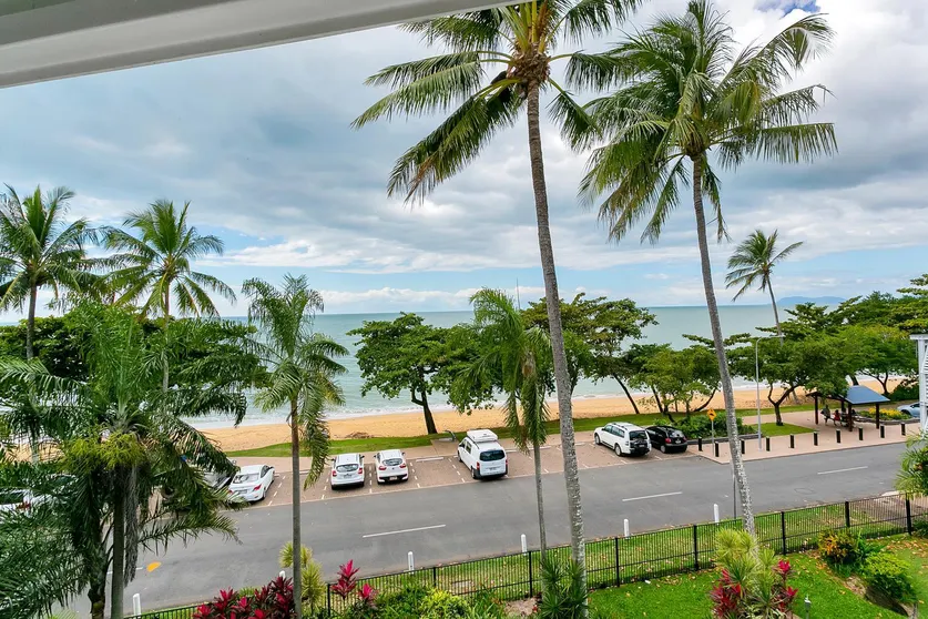 Ảnh Roydon Beachfront Apartments