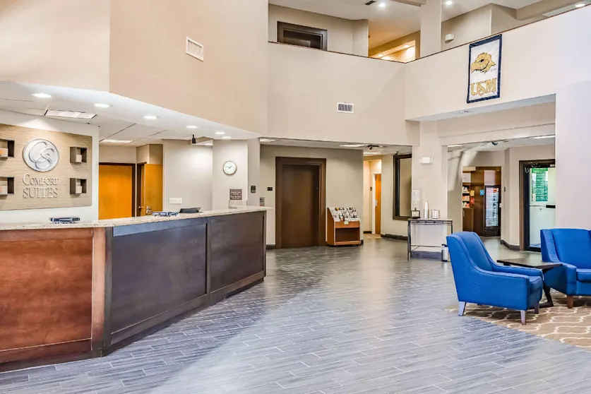 Ảnh Comfort Suites Hattiesburg near University