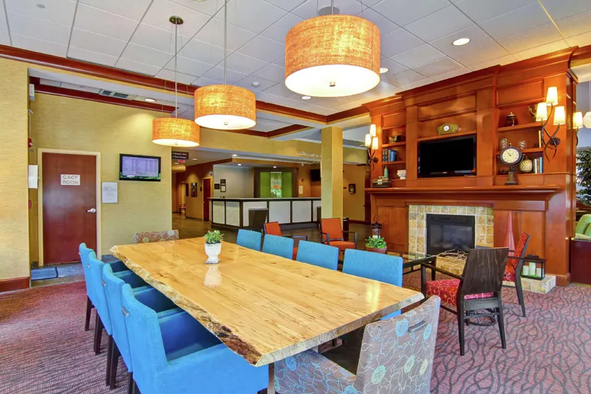 Ảnh Hilton Garden Inn Ottawa Airport