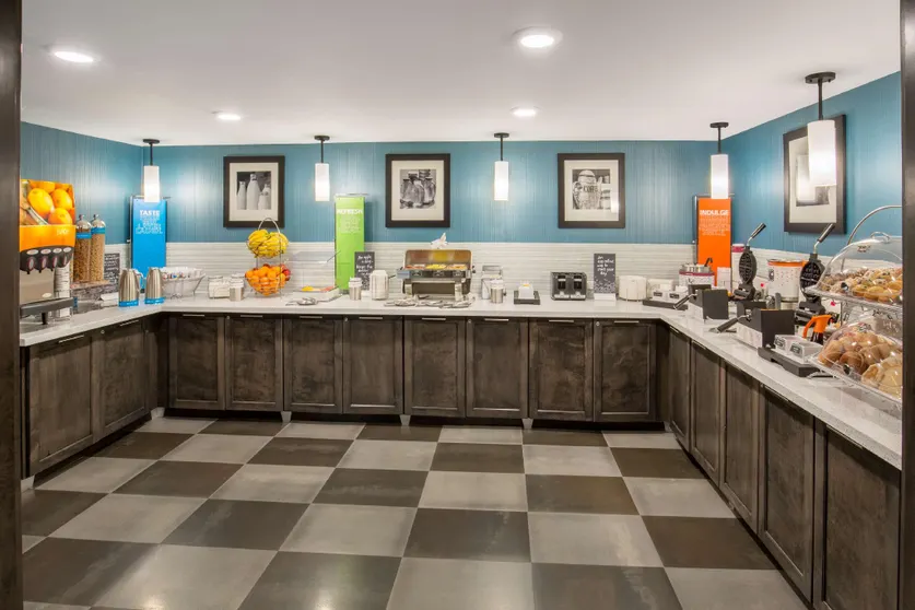 Ảnh Hampton Inn Monterey