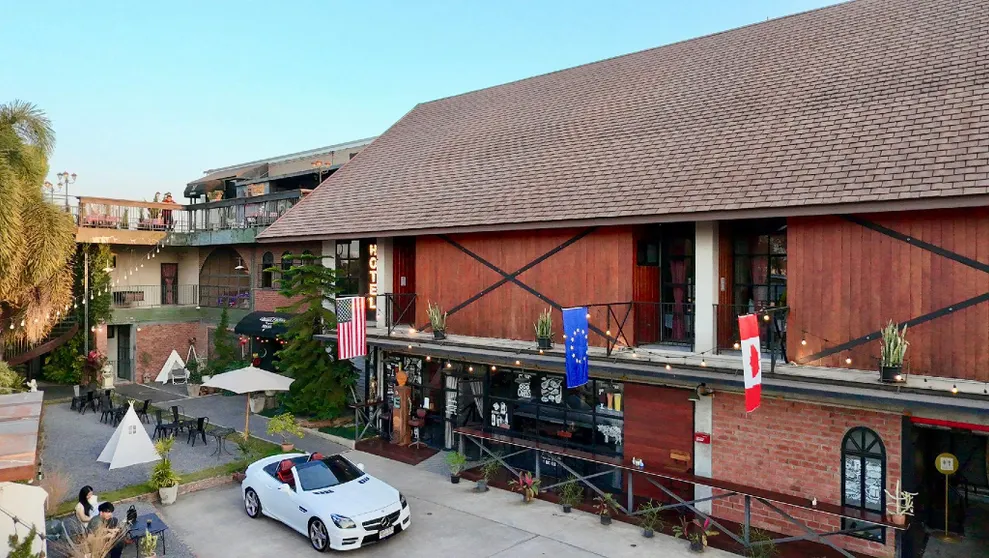 Ảnh Dream Factory Hotel & Rooftop Bar