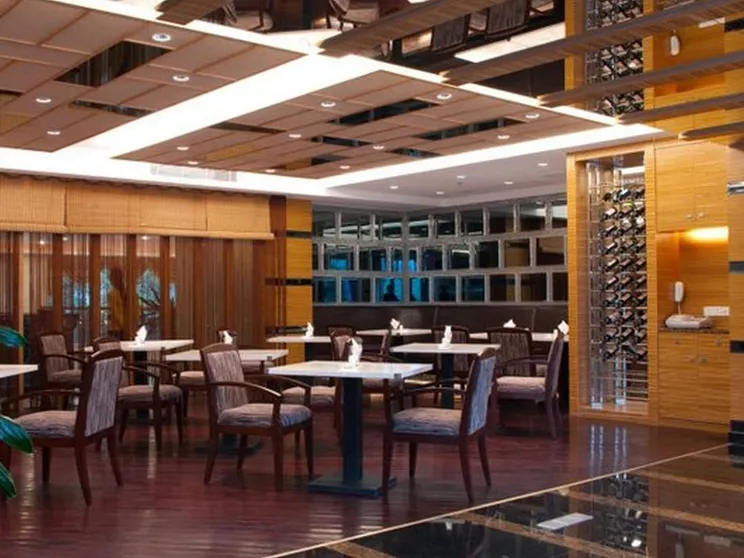 Ảnh Riverside Hotel