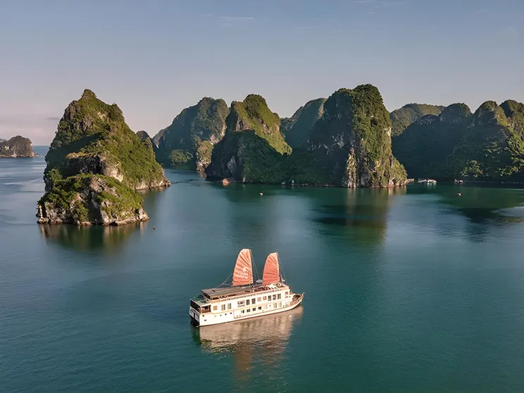 Ảnh Heritage Line Violet Cruise - Ha Long Bay and Bai Tu Long