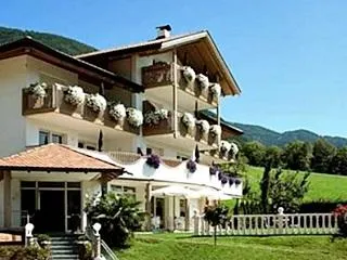 Ảnh Landpalais Goyenhof - Deluxe Suites & Breakfast