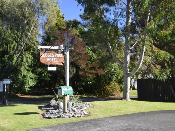 Ảnh Judges Pool Motel