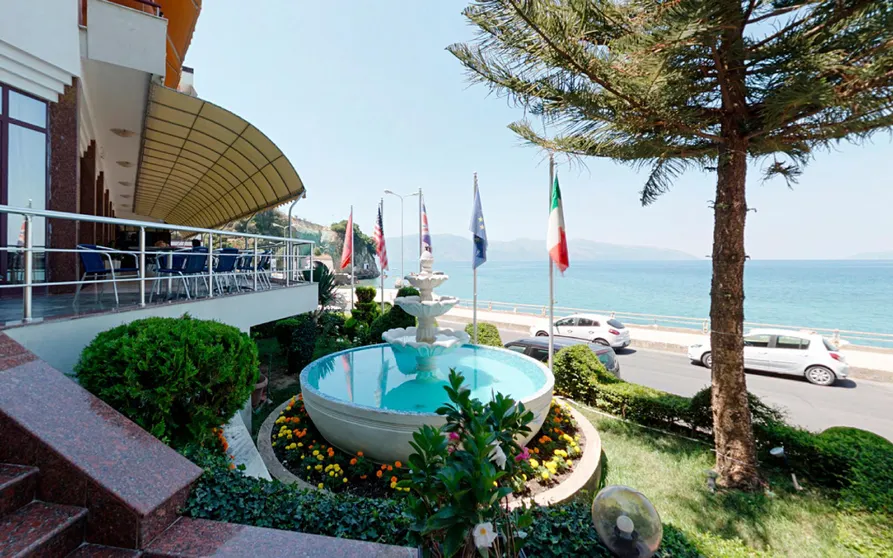 Ảnh New York Hotel