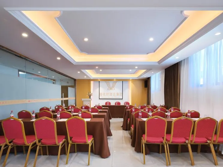 Ảnh Vienna Hotel Anhui Jixi High-Speed Railway Station