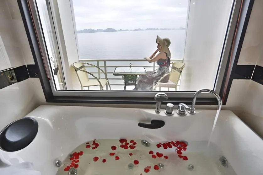 Ảnh Halong Crown Cruise