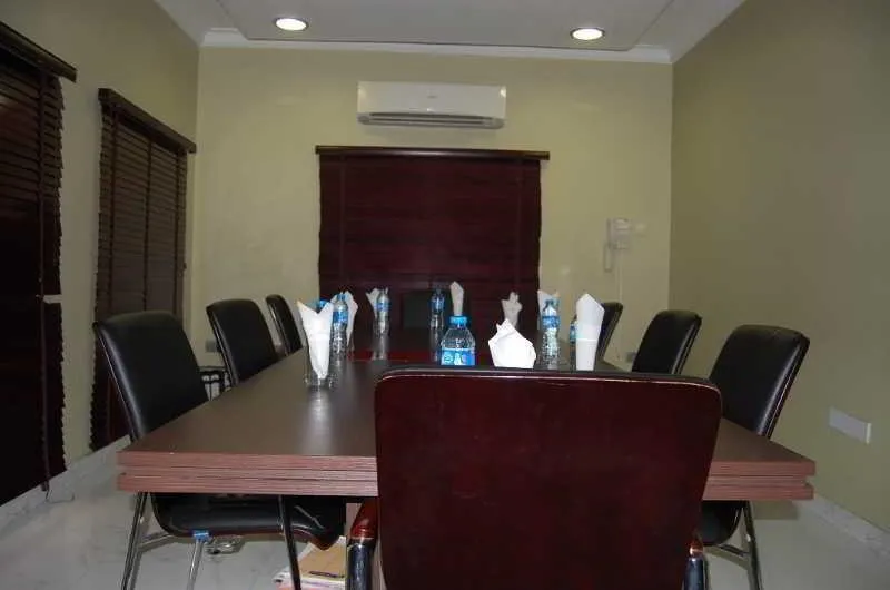 Ảnh Tudor House Hotel