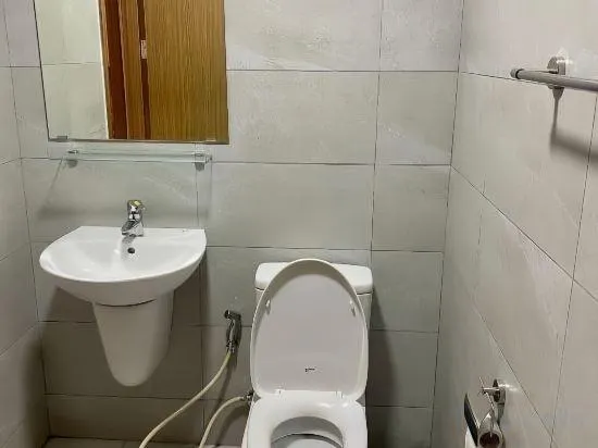 Ảnh Convenient and tranquil building next to Singapore Industrial Estate vsip