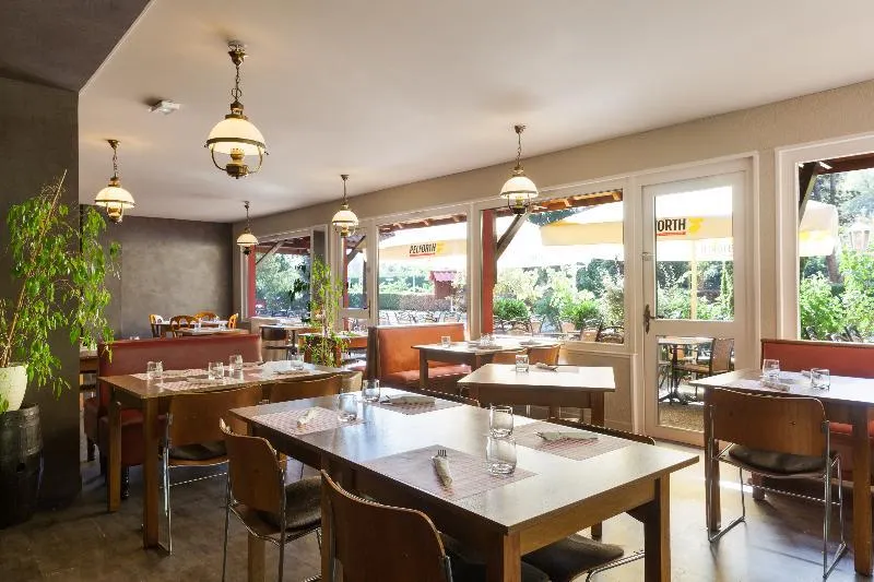 Ảnh Hotel restaurant Relais de Rixheim Ile Napoleon Mulhouse