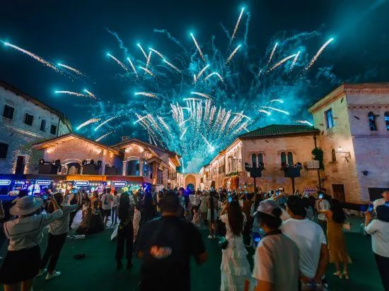 Ảnh Huayi Brothers  Town Castle Hotel