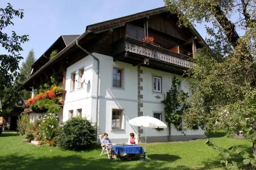 Ảnh Zimmer und Ferienwohnungen "Heidis Welt" Podlanig