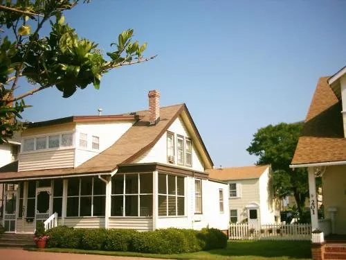 Ảnh Cutty Sark Efficiencies and Historic Cottage's