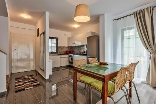 Ảnh Bucharest Airport Suites & Villas