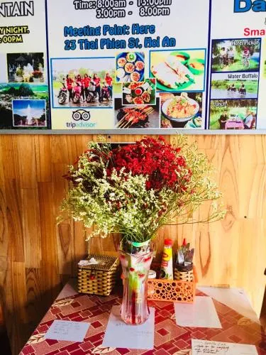 Ảnh Hoa Mau Don Homestay