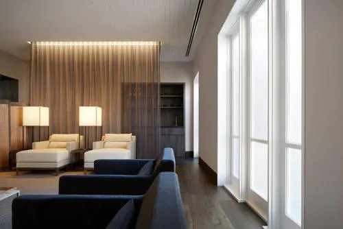 Ảnh Little National Hotel