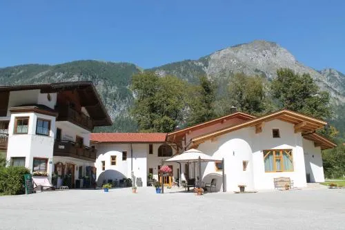 Ảnh Hotel Kraftquelle Schlossblick