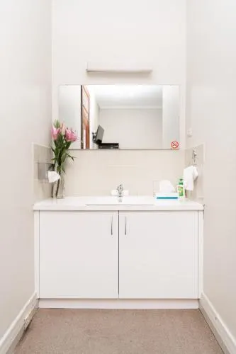 Ảnh New Crown Hotel Motel