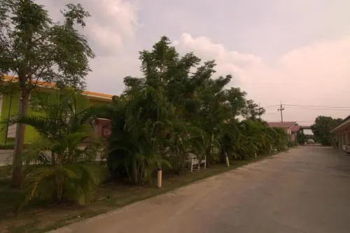 Ảnh The Palm Resort Kampeang Saen.