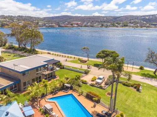 Ảnh Lakeside Holiday Apartments Merimbula