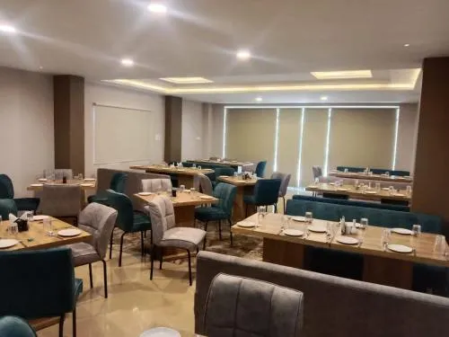 Ảnh Hotel Mumbai House LIG Behind CHL Hospital