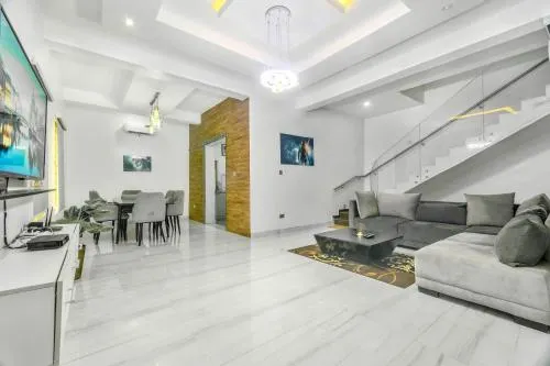 Ảnh Căn hộ 225 m² 2 phòng ngủ, 4 phòng tắm riêng ở Lekki Penninsula II