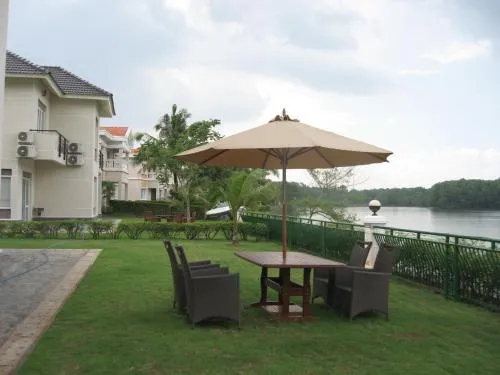 Ảnh Lakeview Villas and Vietnam Golf Club - Ho Chi Minh City