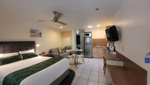 Ảnh ABSOLUTE BEACH FRONT MACKAY - Blue Pacific