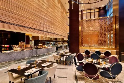 Ảnh AlRayyan Hotel Doha, Curio Collection by Hilton
