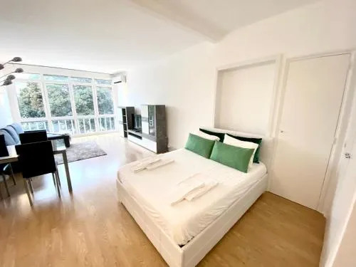 Ảnh Estoril 2 & 5- Beach Side Casino Garden Studio