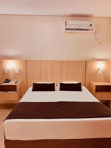 Ảnh Victoria Plaza Hotel