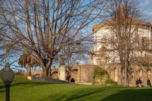 Ảnh Chung cư 100 m² 3 phòng ngủ, 1 phòng tắm riêng ở Santa Marinha