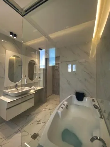 Ảnh Qeparo Napolon Complex