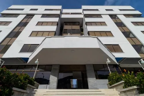 Ảnh Hotel Axis Inn By GEH Suites