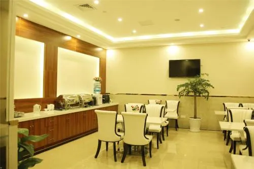 Ảnh GreenTree Inn JiuQuan GuaZhou ZhangZhi Park Express Hotel