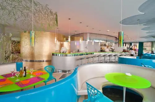 Ảnh Hotel Reina Petronila