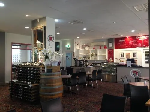 Ảnh Burkes Hotel Motel