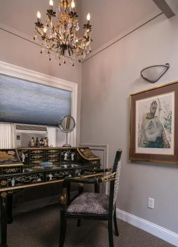 Ảnh Noe's Nest Bed and Breakfast